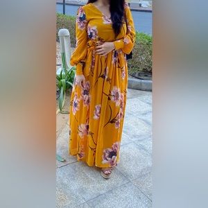 A beautiful maxi dress with long sleeves for sale!!